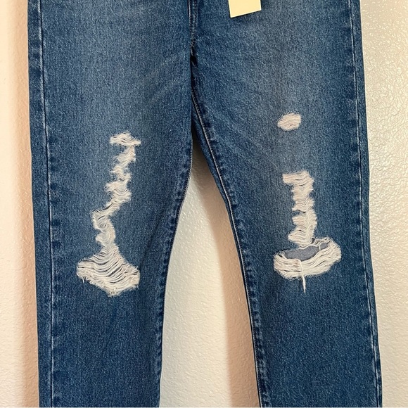 Levi’s Wedgie Straight Dark Wash Distressed Jeans NWT Size 29 - Picture 8 of 12